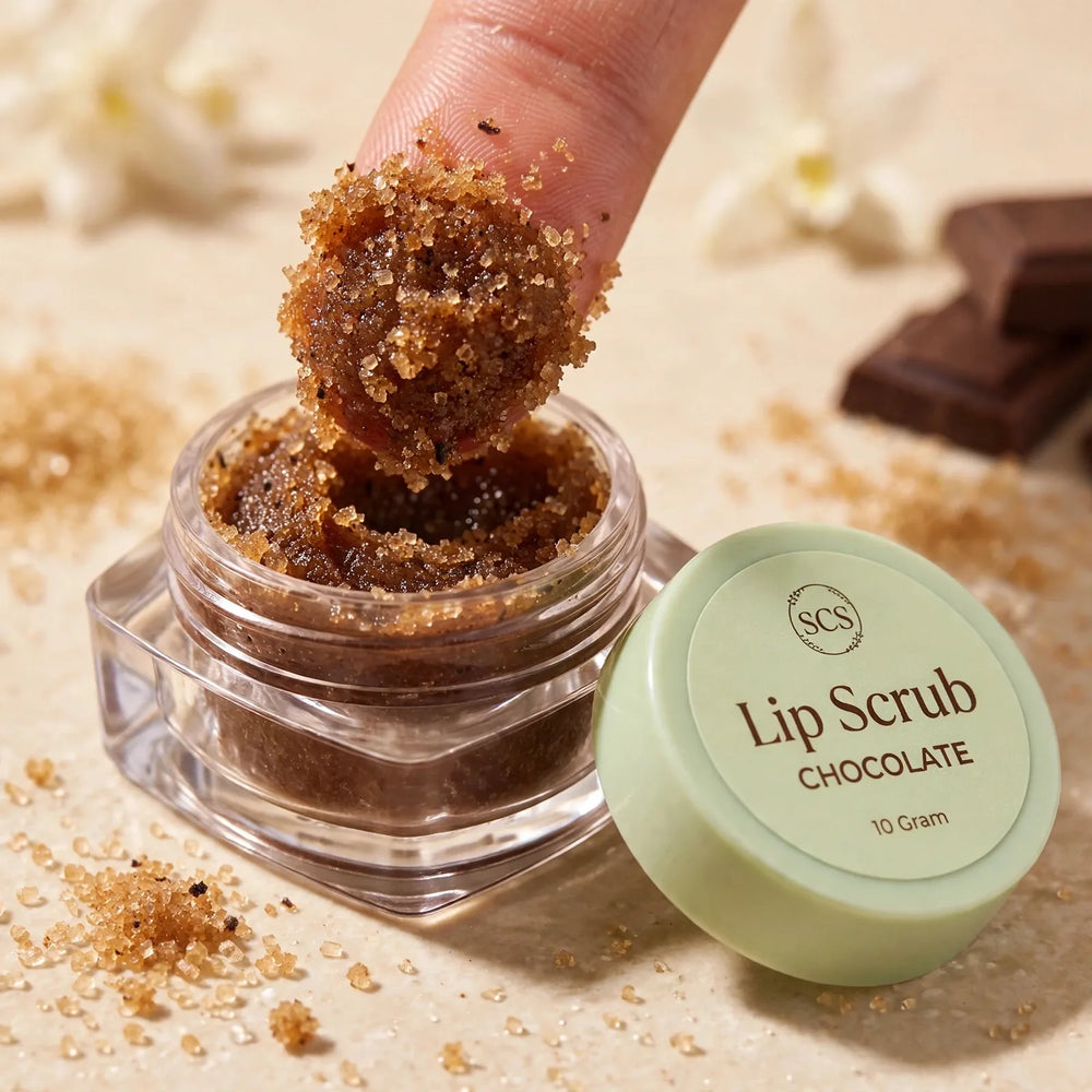 Removes flakes without hurting delicate lips
